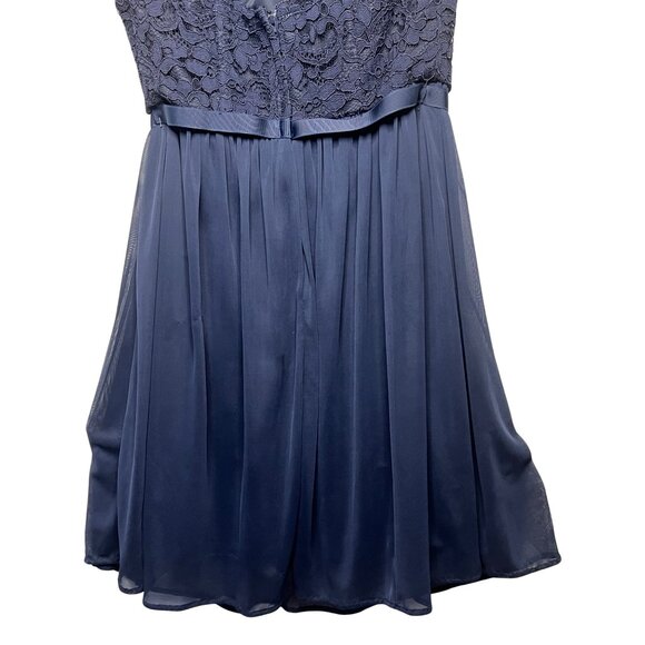 David's Bridal Brides Maid Navy Halter Neck Lace & Chiffon Dress - Size 6 Prom - Picture 9 of 16